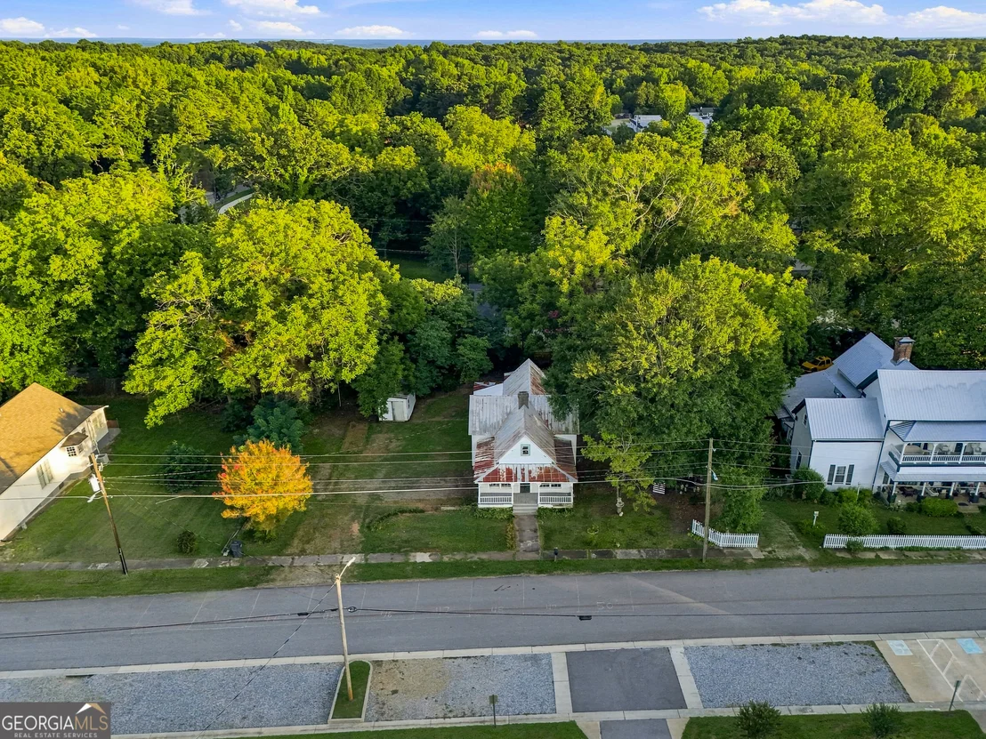 Photo of 5908 Wall Street