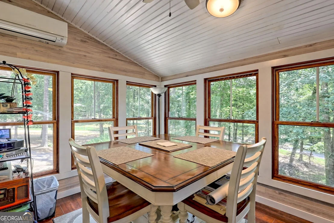Photo of 208 Colony Road