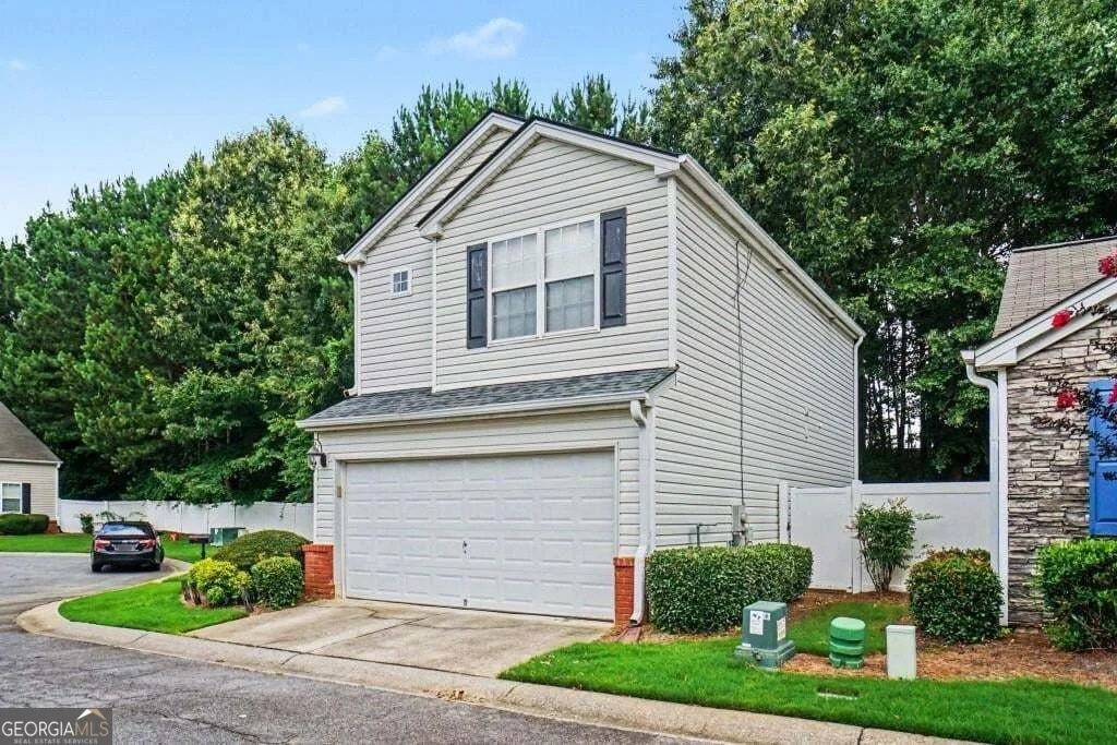 Photo of 321 Windcroft Lane