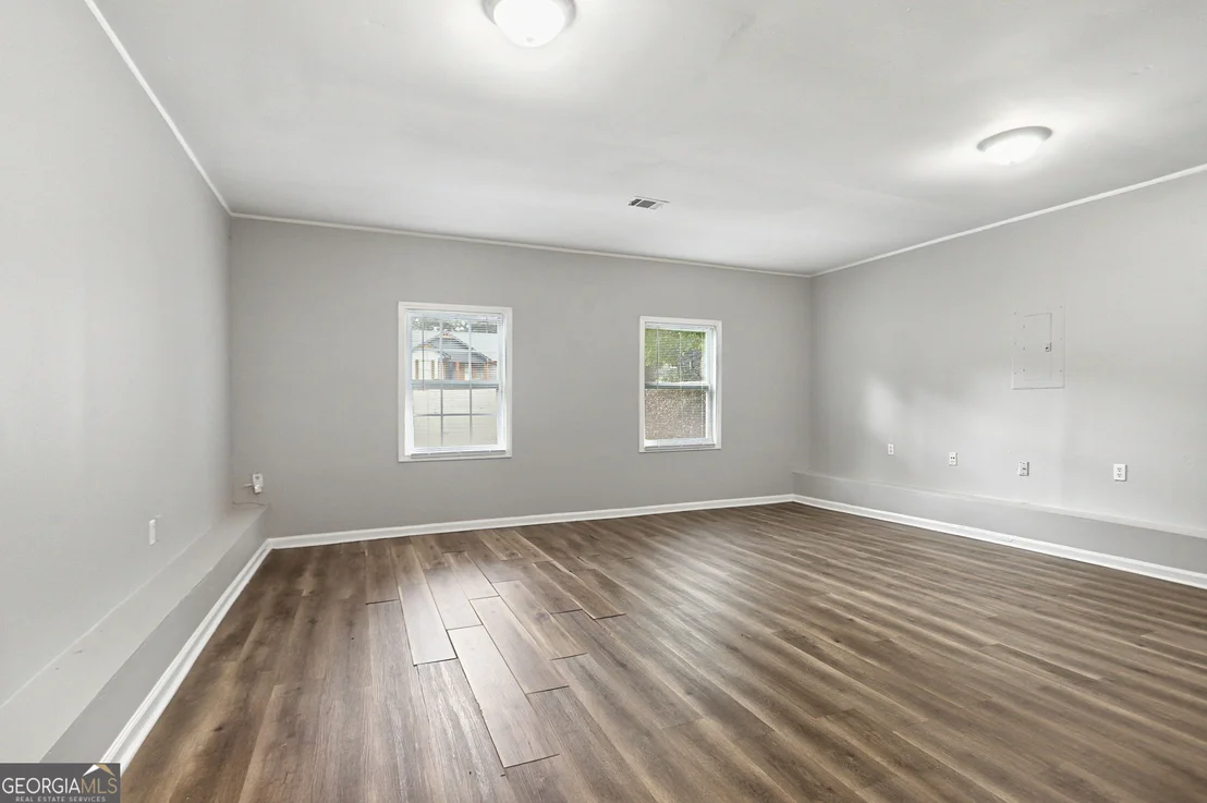 Photo of 1586 Elizabeth Lane