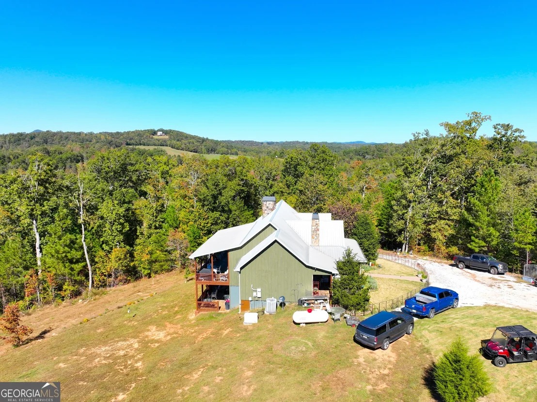 Photo of 284 River Road