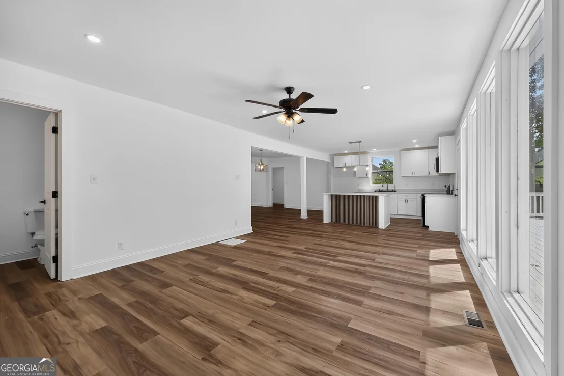 Photo of 562 Marjorie Place