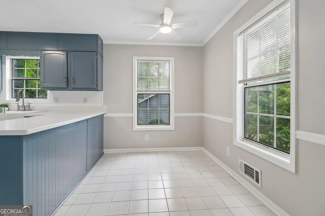 Photo of 385 Tyson Circle