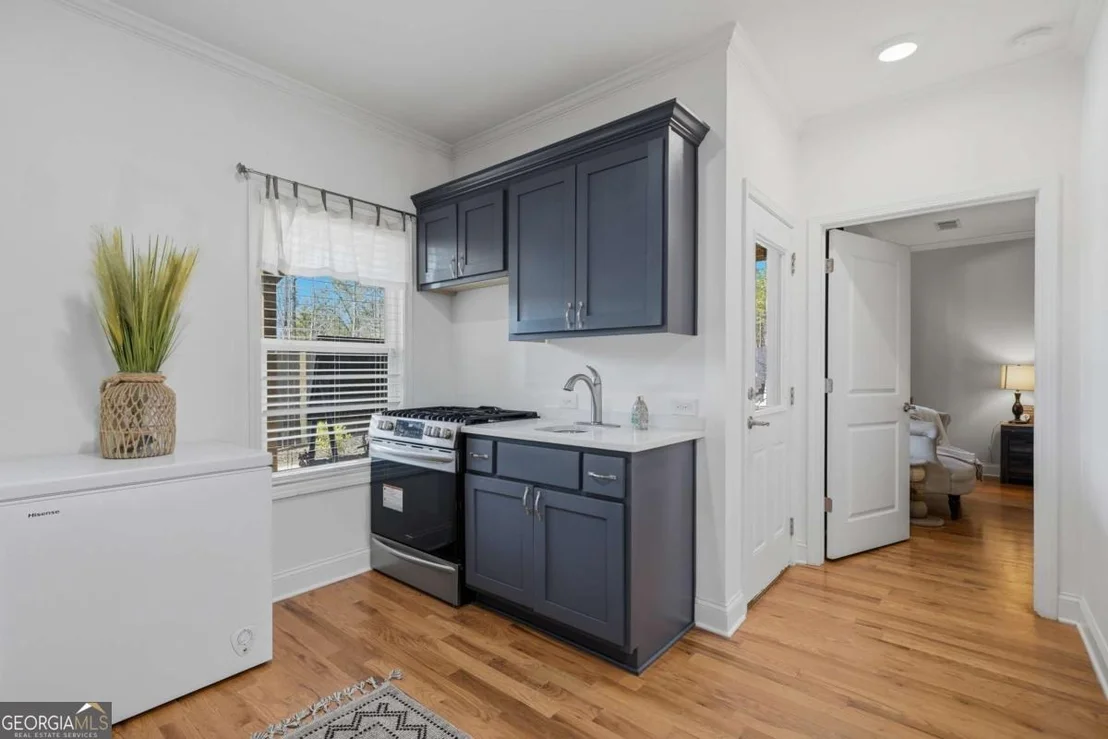 Photo of 2865 Flatbottom Road