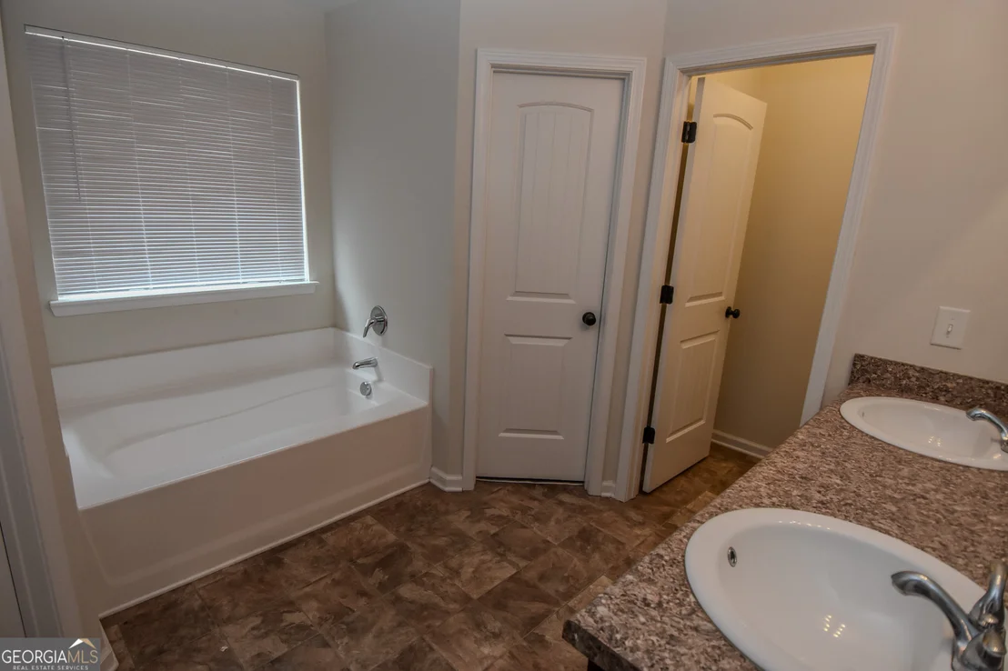 Photo of 117 Bridle Path