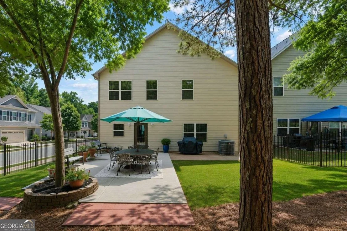 Photo of 1013 Water Oak Trace