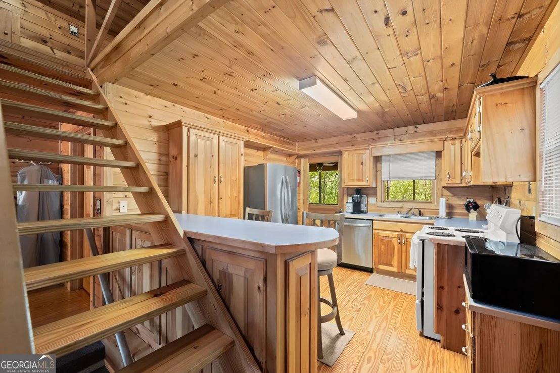 Photo of 486 Laurel Circle