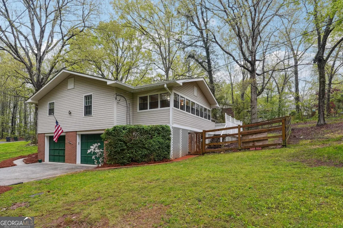 Photo of 123 Windemere Drive