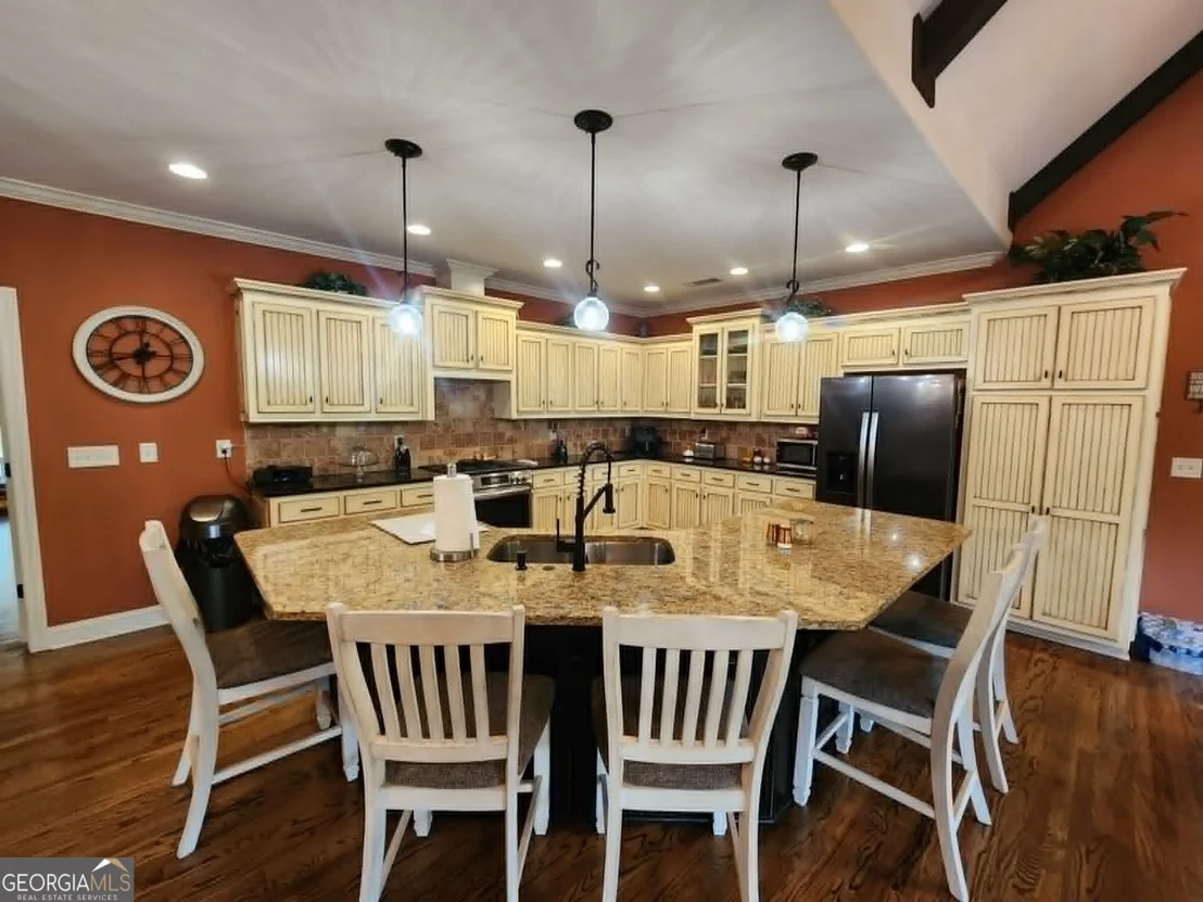 Photo of 300 Brook Road