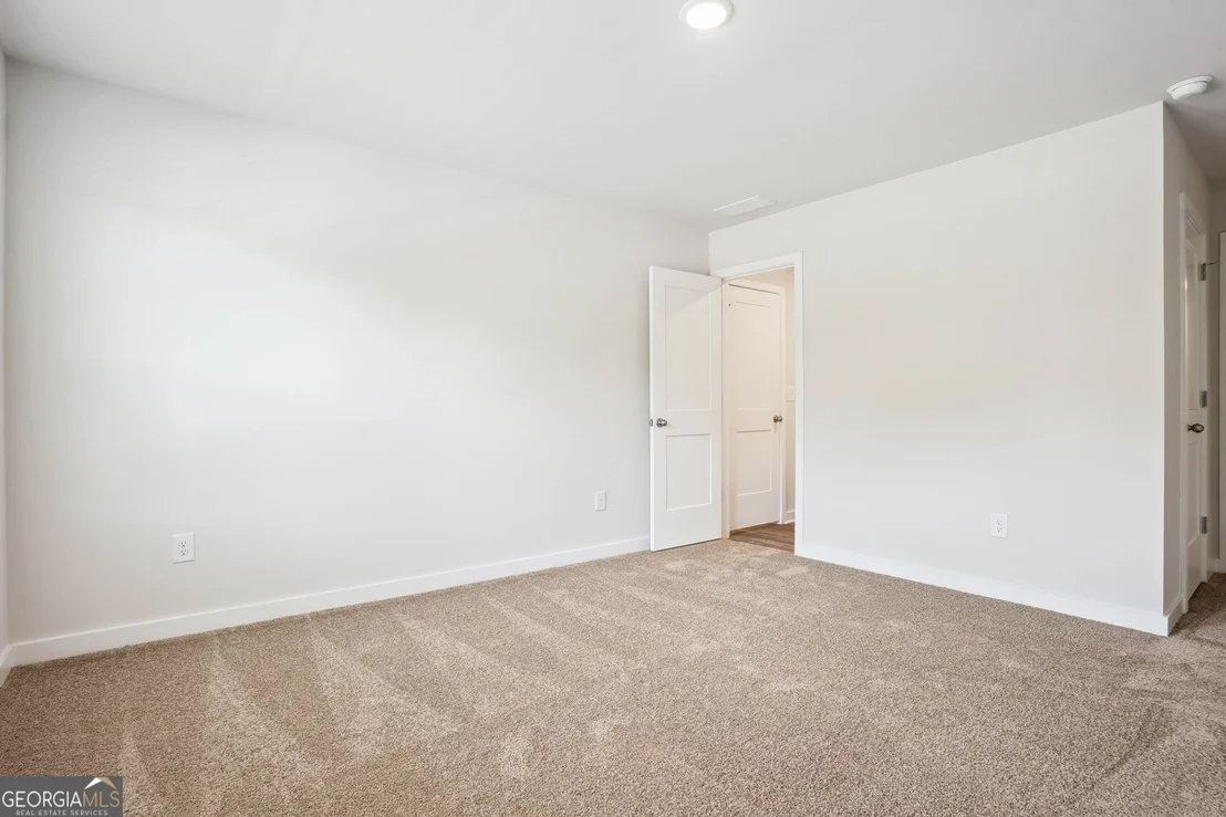 Photo of 439 ORWELL Drive