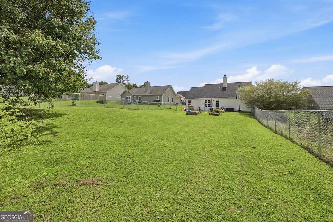 Photo of 121 Crest View Drive