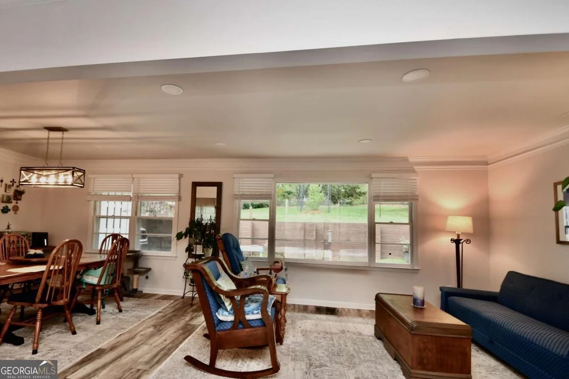 Photo of 280 Valleybrook Drive