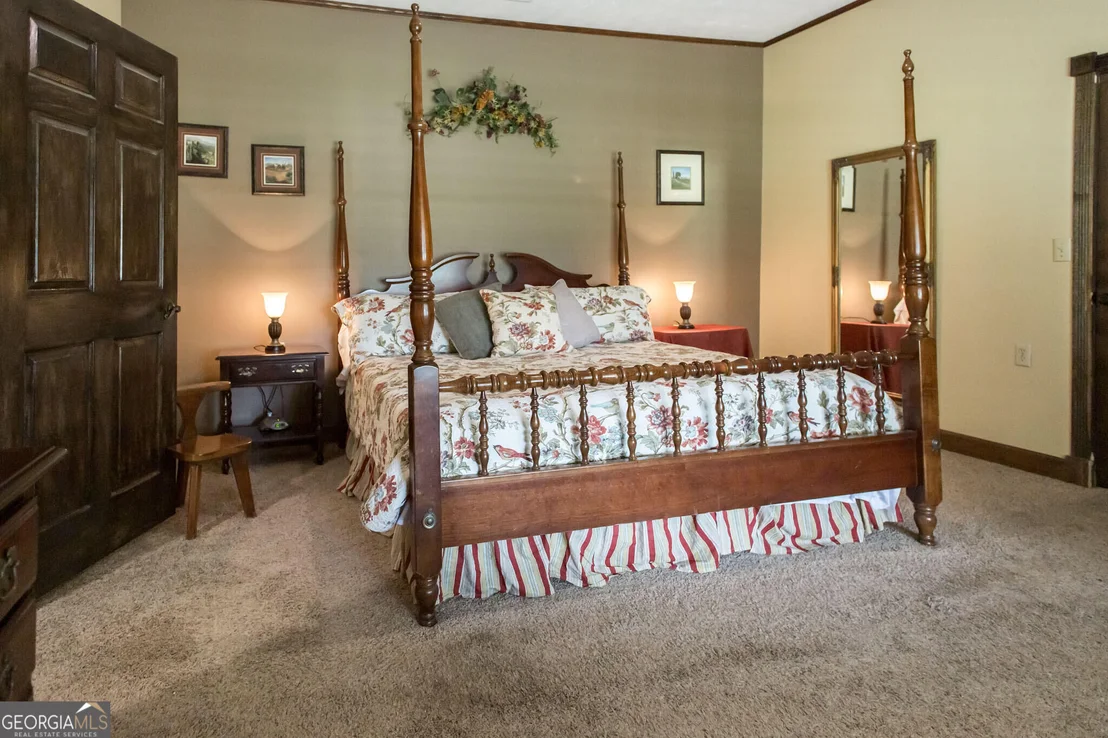 Photo of 8184 Clark Road