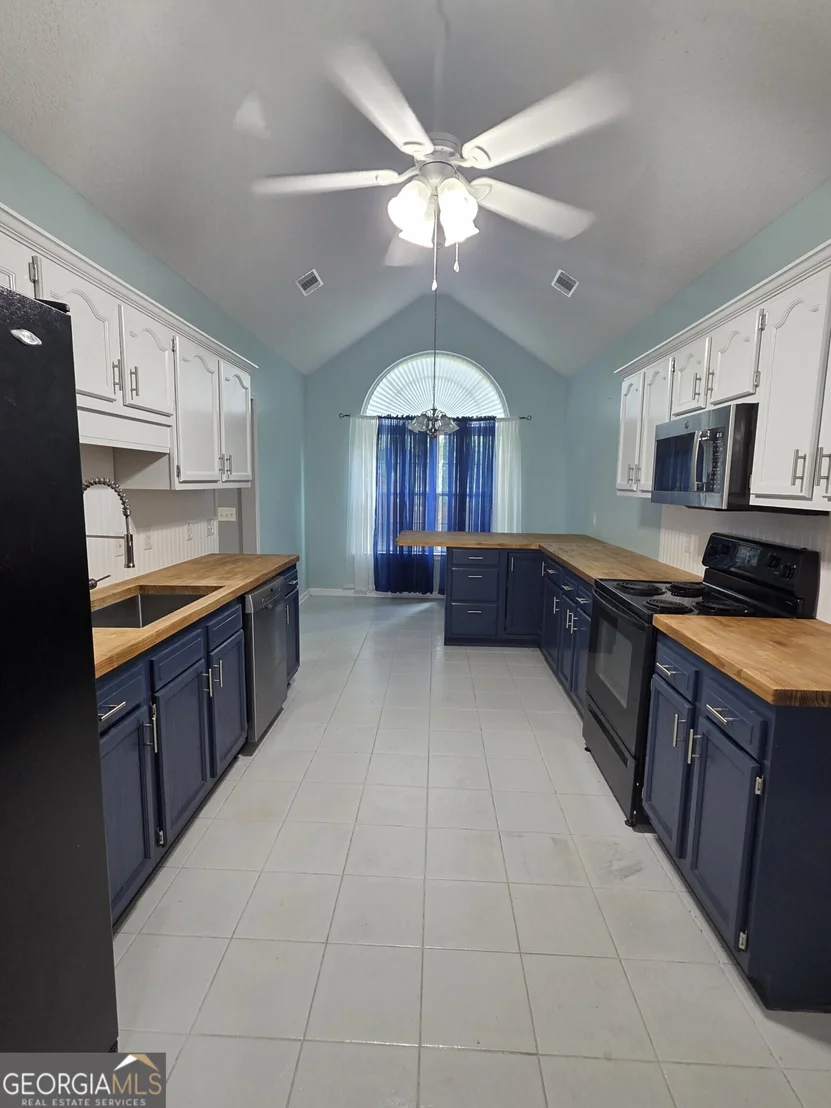 Photo of 2337 Noel C Conaway Road