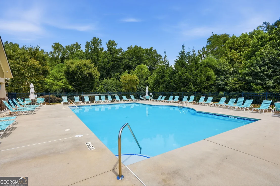 Photo of 5565 Banner Boulevard