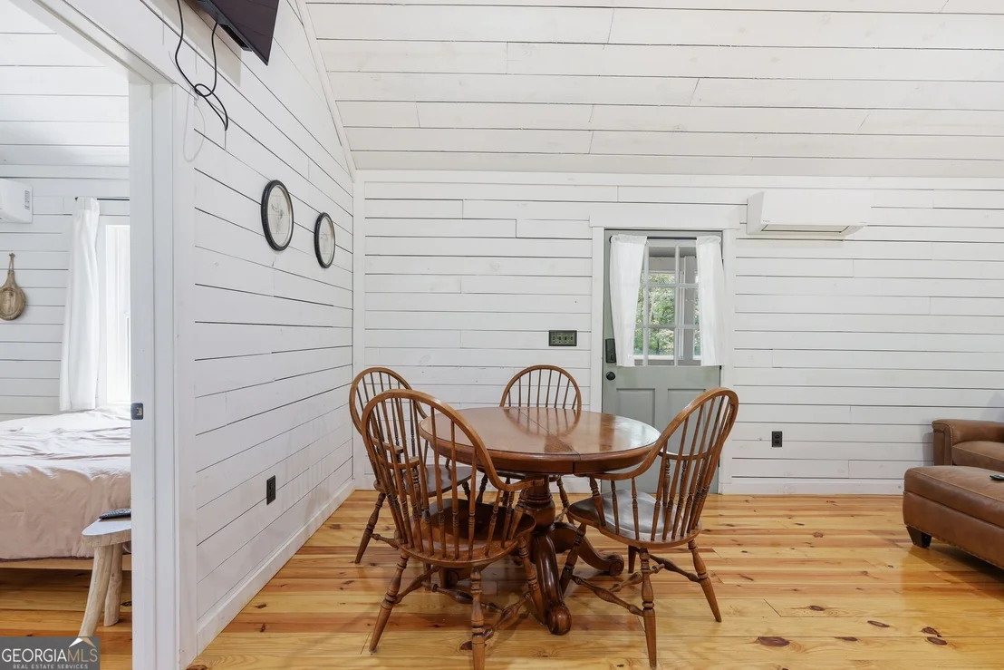 Photo of 121 Waterfalls Way