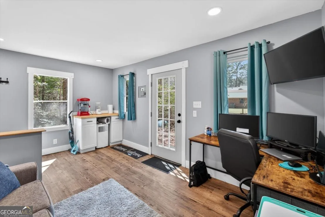 Photo of 560 Log Landing Road