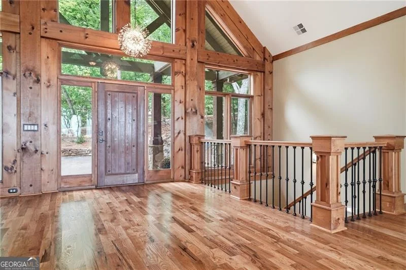 Photo of 861 Summit Drive