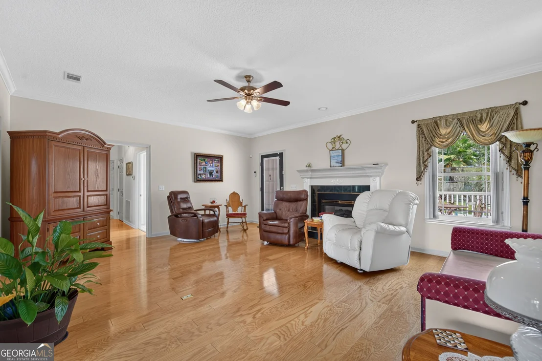Photo of 932 Hitching Post Lane