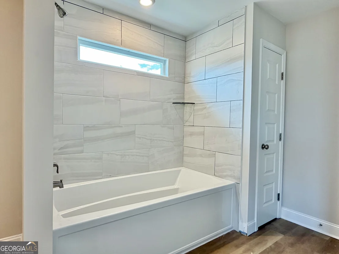 Photo of Unit LOT186 at 668 Belfast Loop