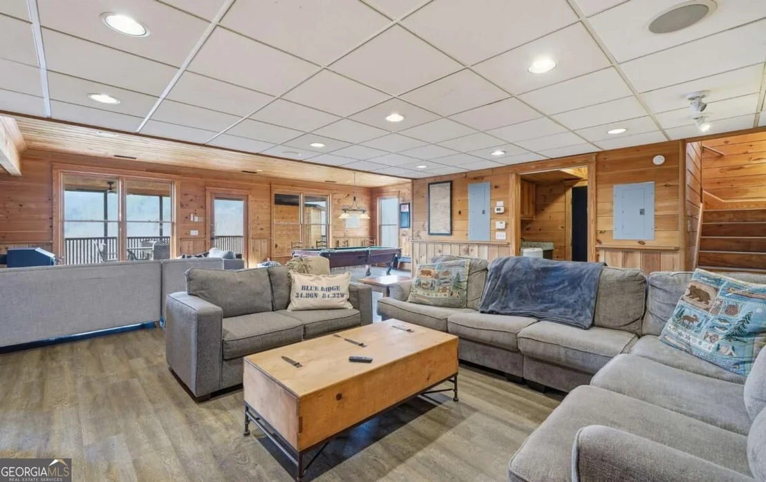 Photo of 153 Riverview Circle