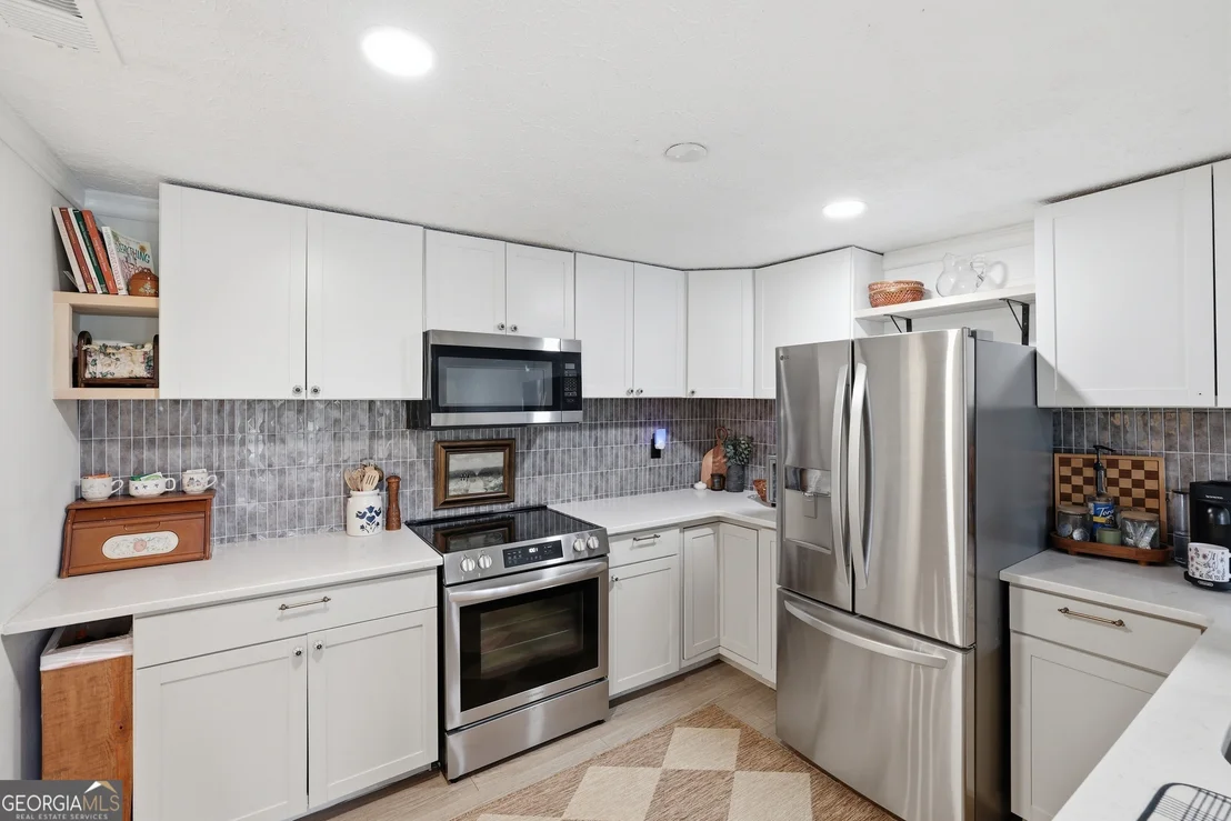 Photo of 5525 Sandy Cross Road