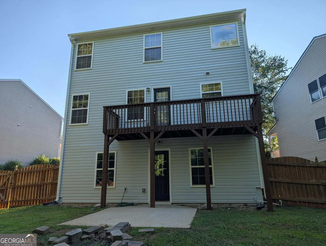 Photo of 2475 Sheldon Place