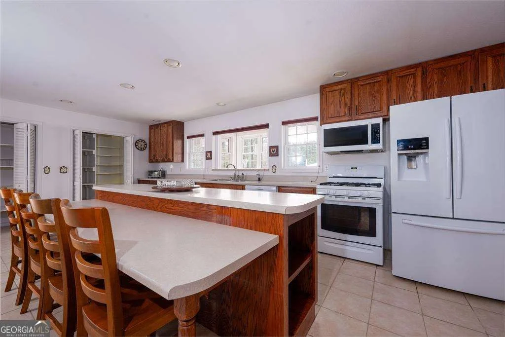 Photo of 221 Hunter Lane