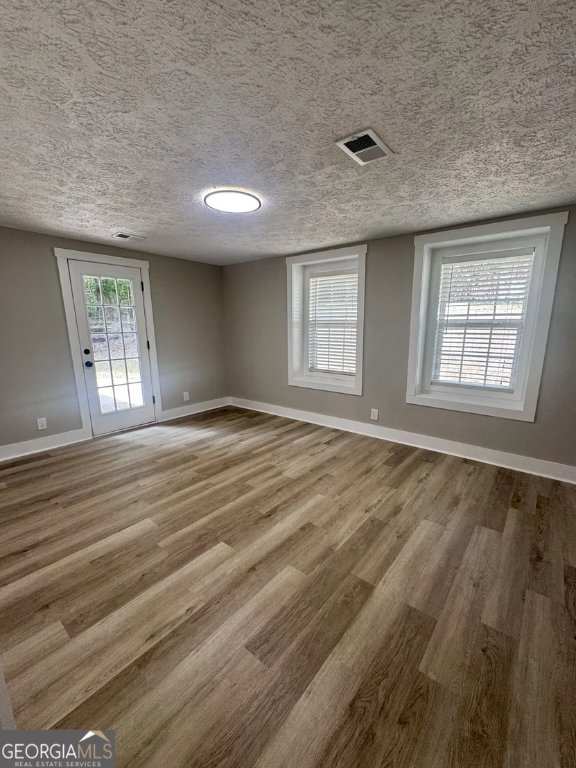 Photo of 855 Emerald Street