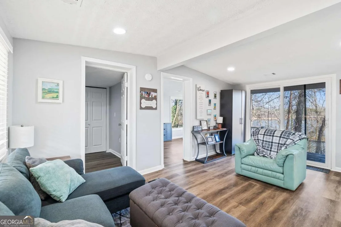 Photo of 5523 Mount Shores Circle