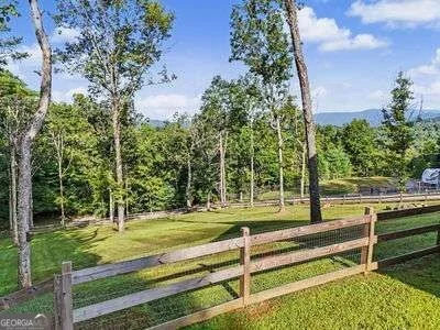 Photo of 60 Oak Forest Circle