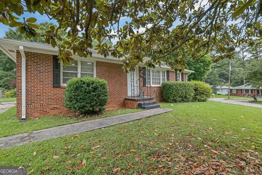Photo of 571 Benmac Road SE