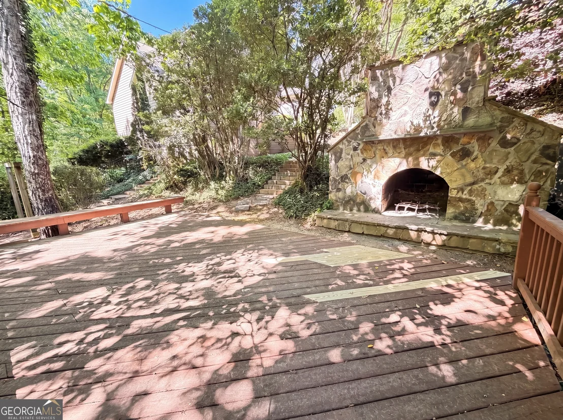Photo of 300 Ridgeview Trace