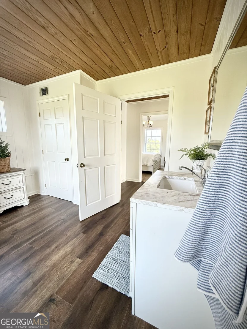 Photo of 2495 Broxton Highway