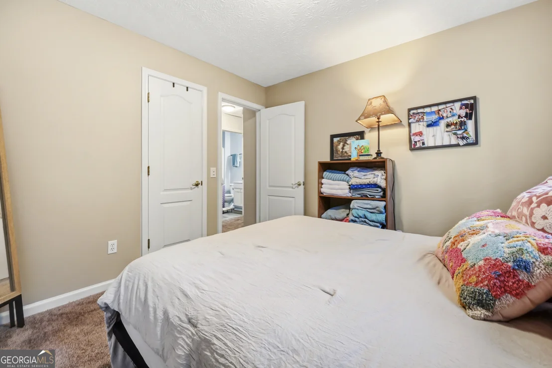 Photo of 1607 White Oak Drive