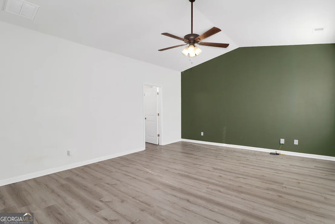 Photo of 120 Greenbriar Drive