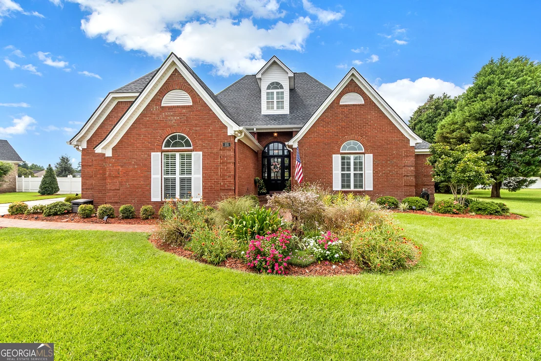 Photo of 205 Cooperstown Drive