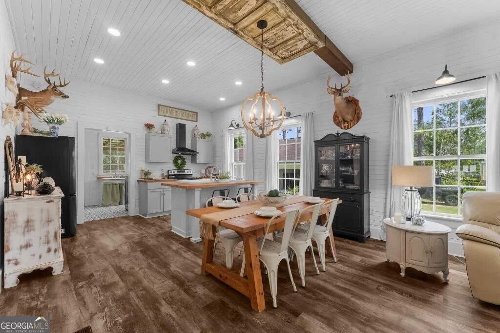 Photo of 1559 Stillwell Road