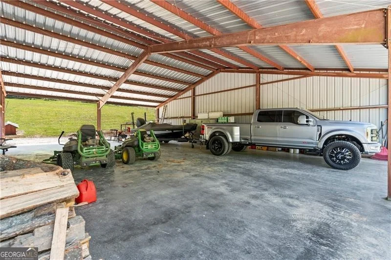 Photo of 175 Tom Jones Road