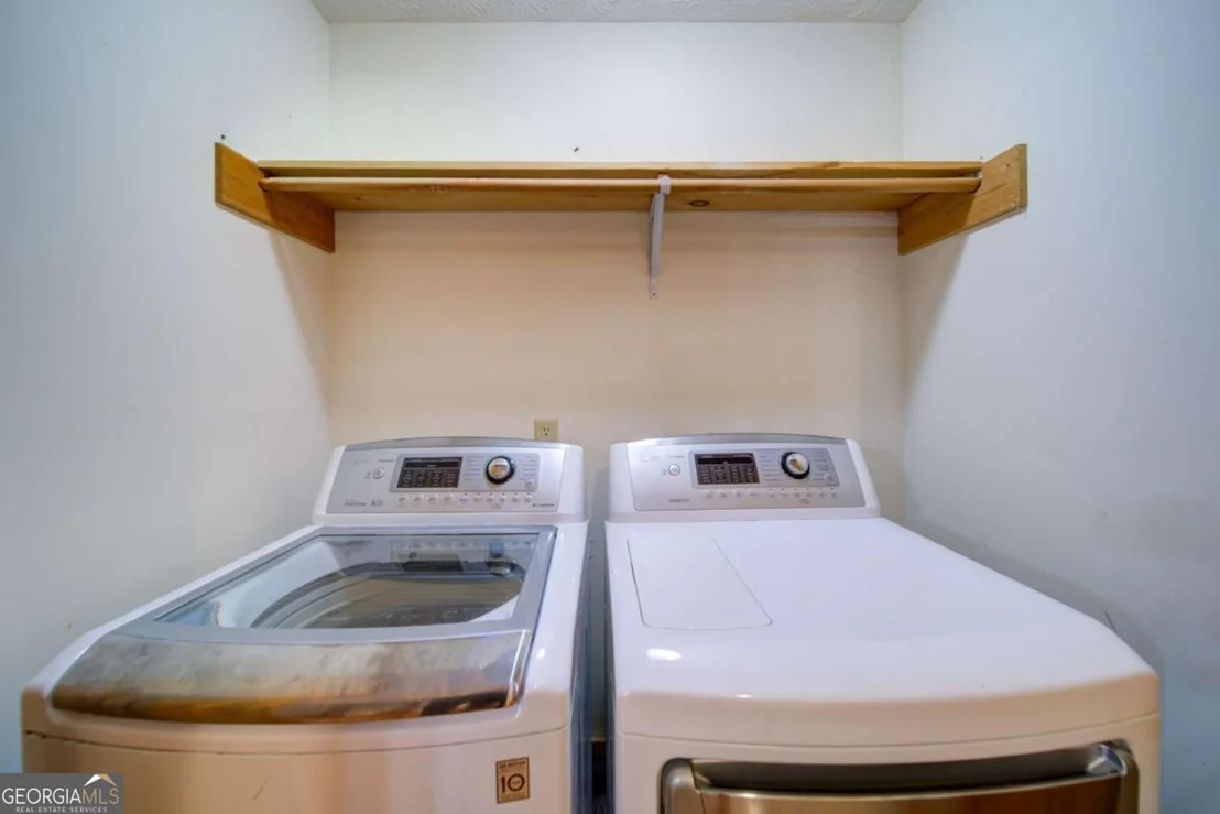Photo of 265 Echo Lane