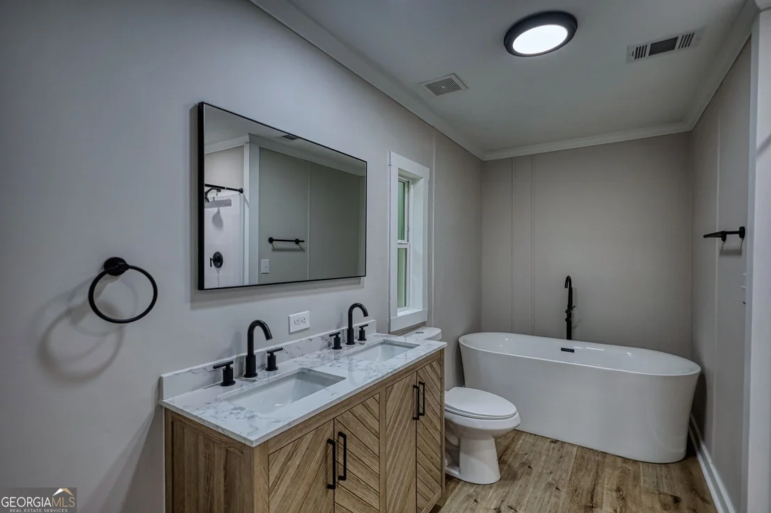 Photo of 2050 Swords Trail