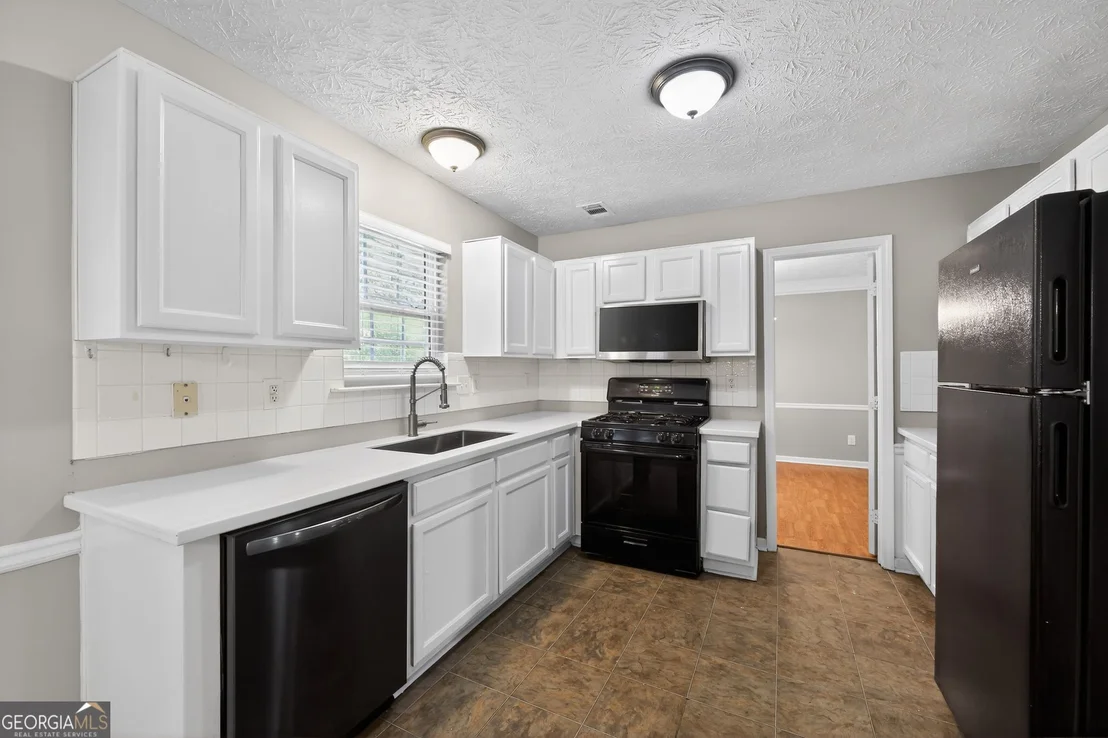 Photo of 402 Armor Drive