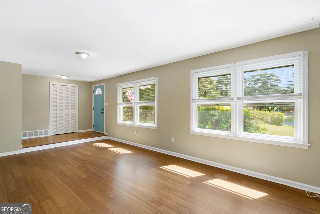 Photo of 17 Regent Drive