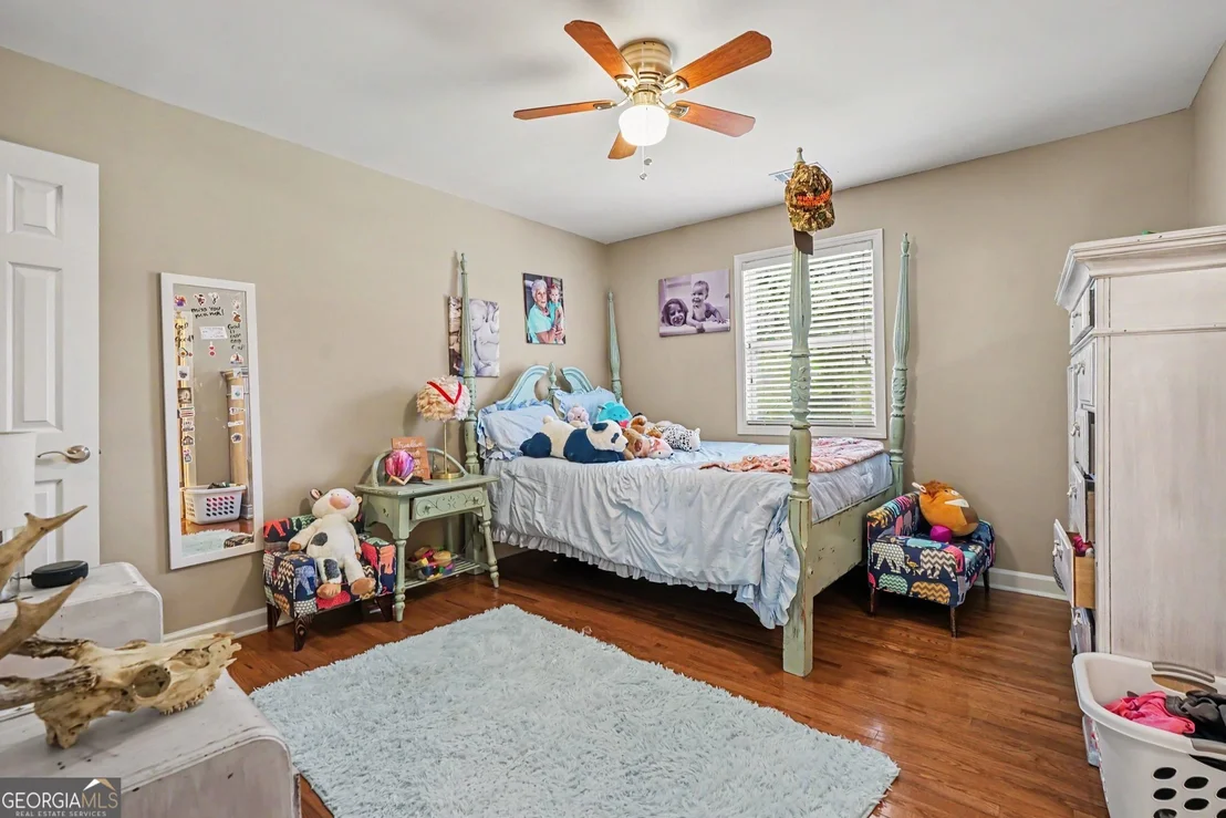 Photo of 385 Primrose Lane