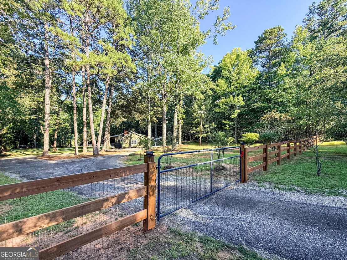 Photo of 330 Hancock Road