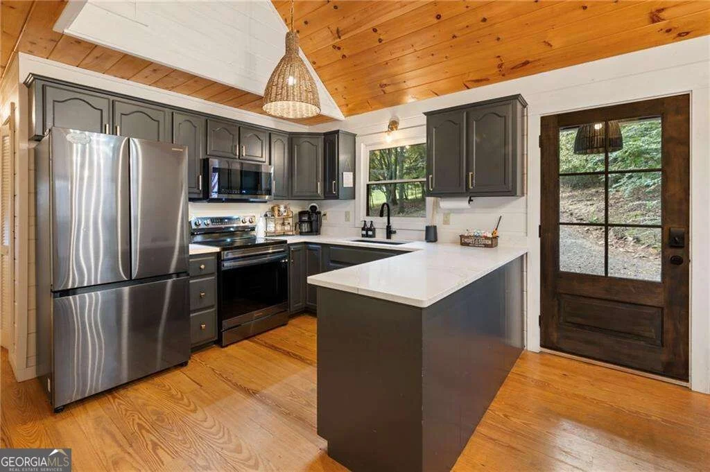Photo of 120 Brookhaven Trail