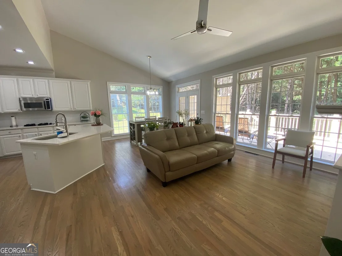 Photo of 321 Bournemouth Drive