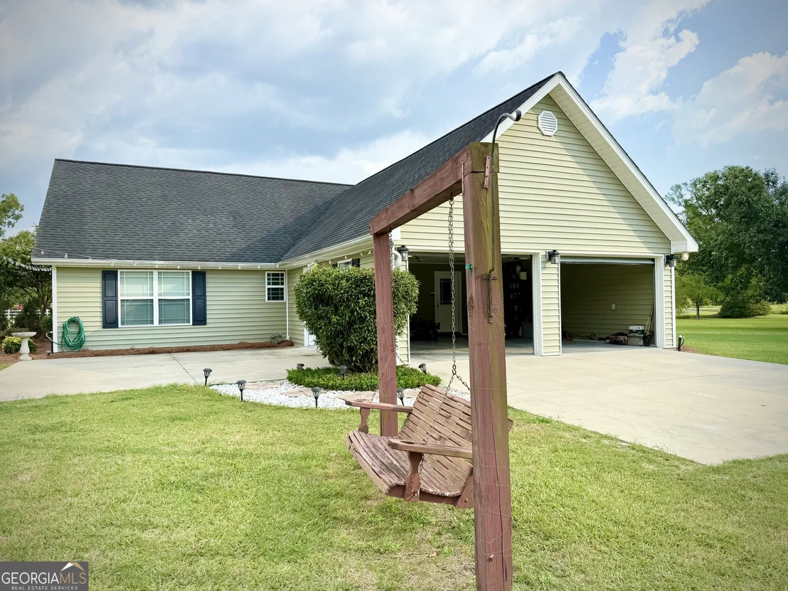 Photo of 2402 Zoar Road