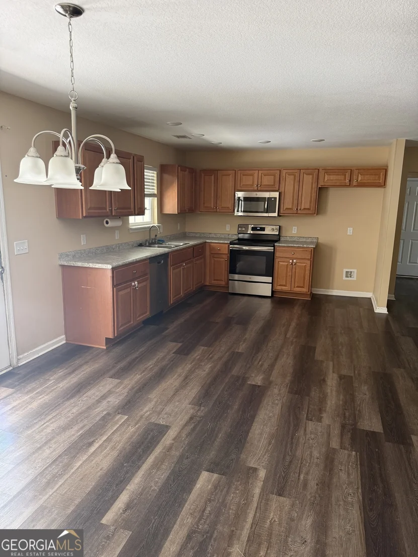 Photo of 403 Wilburn Cr