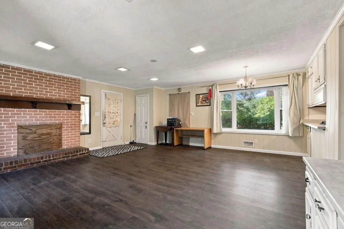 Photo of 2498 Johnson Drive